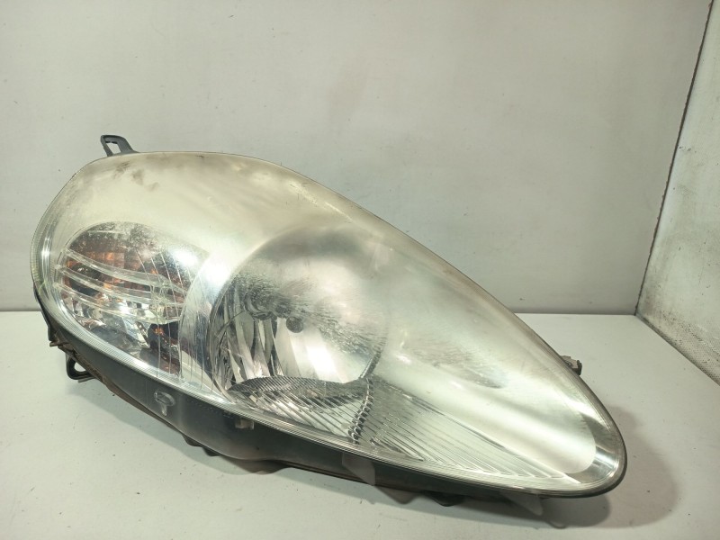 Recambio de faro izquierdo para fiat grande punto (199_) 1.4 16v (199bxg1b, 199axg1b) referencia OEM IAM 0000051701593  