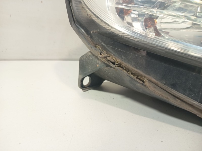 Recambio de faro izquierdo para fiat grande punto (199_) 1.4 16v (199bxg1b, 199axg1b) referencia OEM IAM 0000051701593  