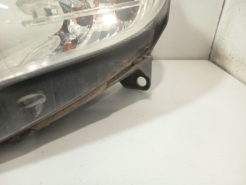 Recambio de faro izquierdo para fiat grande punto (199_) 1.3 d multijet referencia OEM IAM 0000051701593  