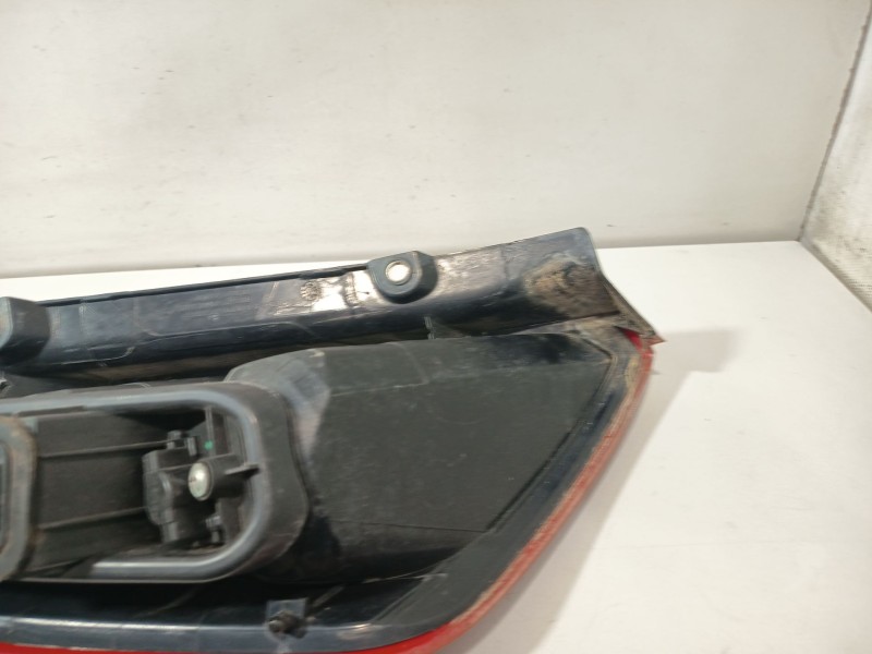Recambio de piloto trasero derecho para fiat grande punto (199_) 1.9 d multijet referencia OEM IAM 0000051701590  