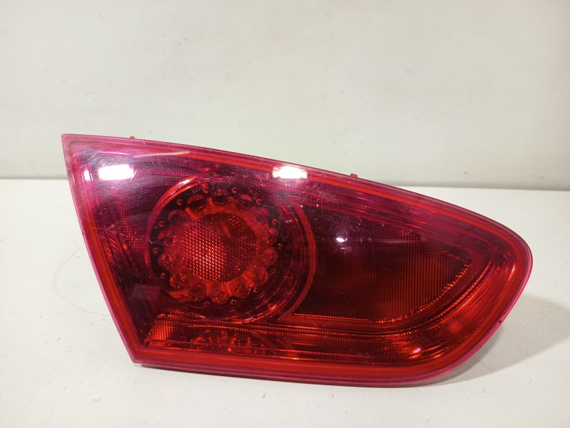 Recambio de piloto porton trasero derecho para seat leon (1p1) reference referencia OEM IAM 1P0945093F  