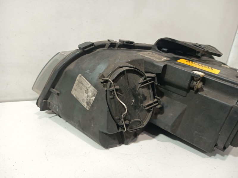 Recambio de faro derecho para audi a3 sportback (8pa) 2.0 tdi 16v referencia OEM IAM 8P0941004K  