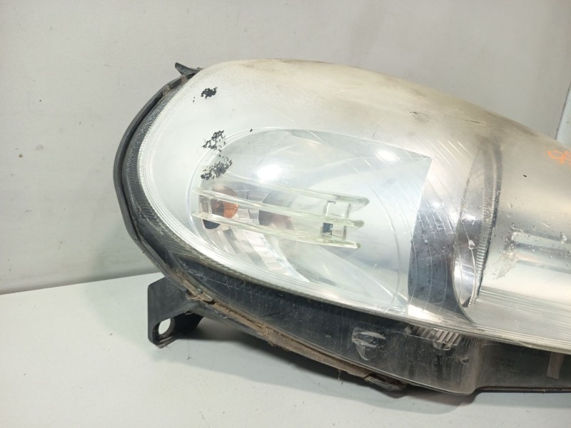 Recambio de faro derecho para fiat grande punto (199_) 1.3 d multijet referencia OEM IAM 0000051701594  