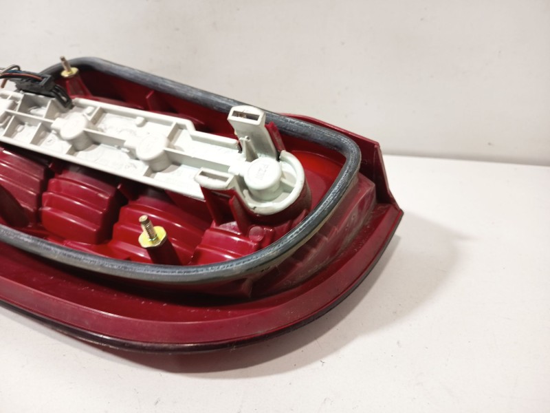 Recambio de piloto trasero izquierdo para skoda fabia i (6y2) 1.9 sdi referencia OEM IAM 6Y6945111B  