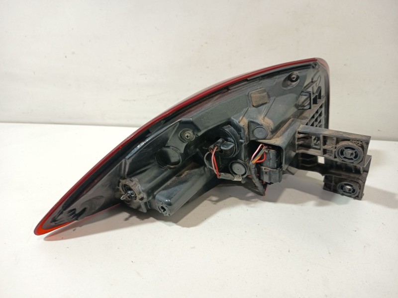 Recambio de piloto trasero derecho para hyundai tucson (tl, tle) 1.6 gdi referencia OEM IAM 92402D7500  