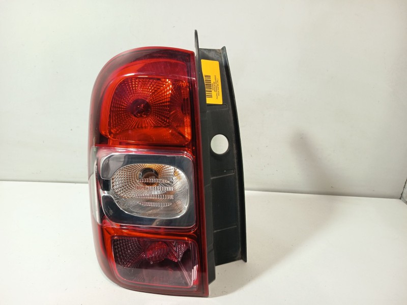 Recambio de piloto trasero izquierdo para dacia duster (hs_) 1.5 dci referencia OEM IAM 265551679R  
