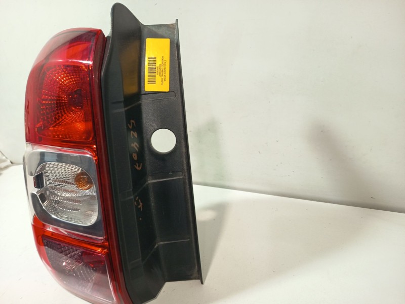Recambio de piloto trasero izquierdo para dacia duster (hs_) 1.5 dci referencia OEM IAM 265551679R  
