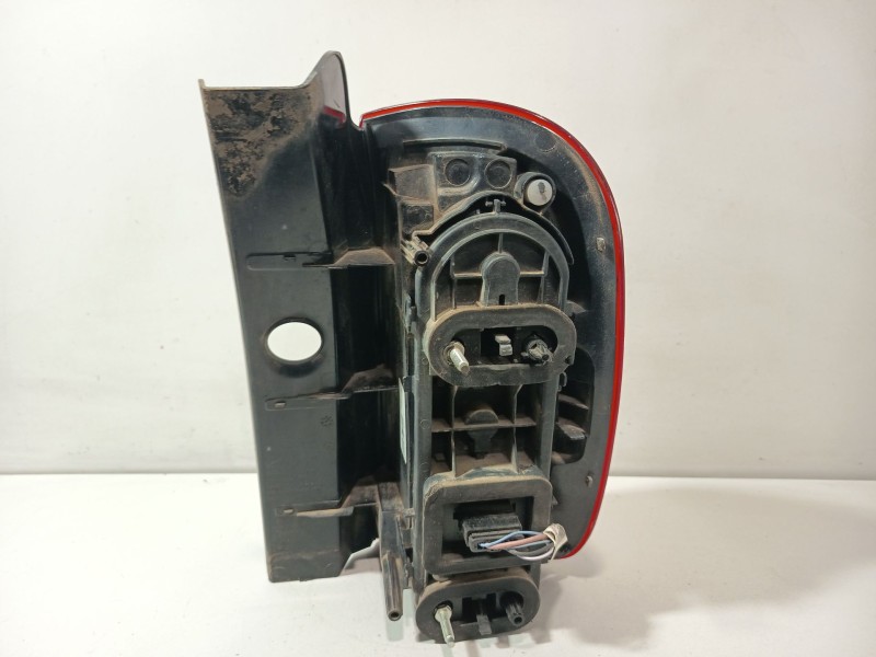 Recambio de piloto trasero izquierdo para dacia duster (hs_) 1.5 dci referencia OEM IAM 265551679R  