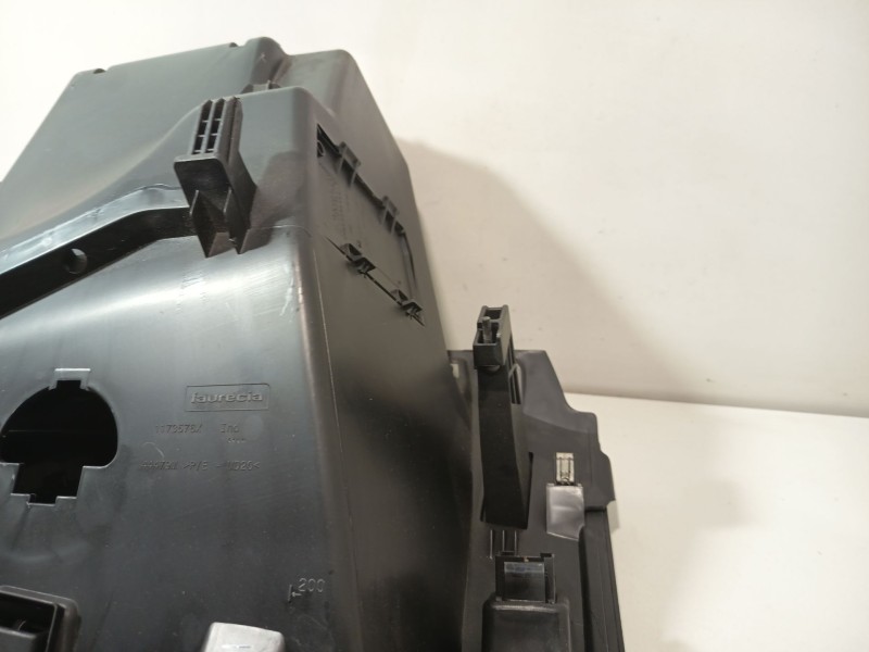 Recambio de guantera para peugeot 208 i (ca_, cc_) 1.2 vti 82 referencia OEM IAM 96728471ZD  