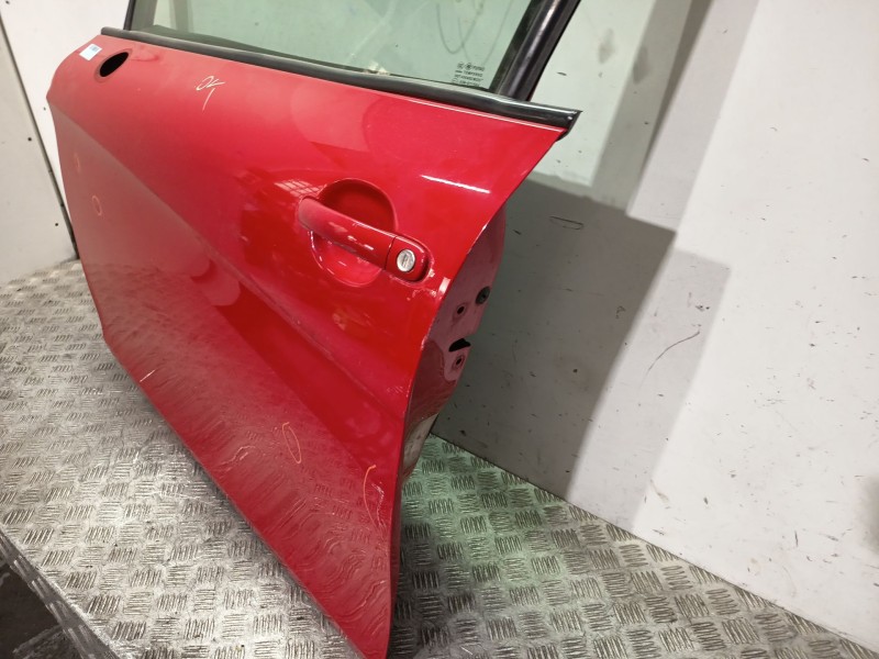 Recambio de puerta delantera izquierda para seat leon (1p1) 2.0 tdi 16v referencia OEM IAM 1P0831055A  