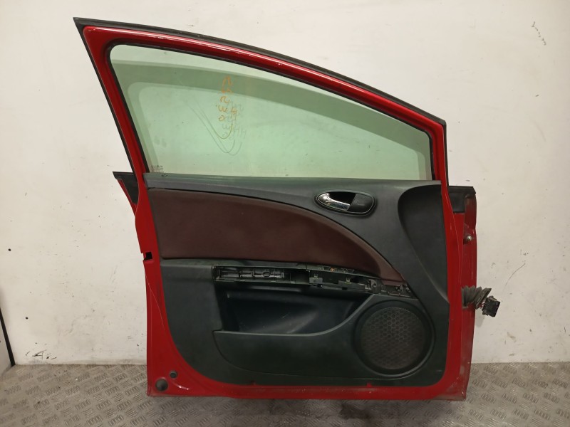 Recambio de puerta delantera izquierda para seat leon (1p1) 2.0 tdi 16v referencia OEM IAM 1P0831055A  