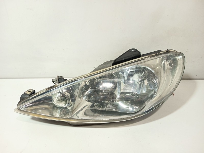 Recambio de faro izquierdo para peugeot 206 cc (2d) 2.0 s16 referencia OEM IAM 9628666880 6204S9 