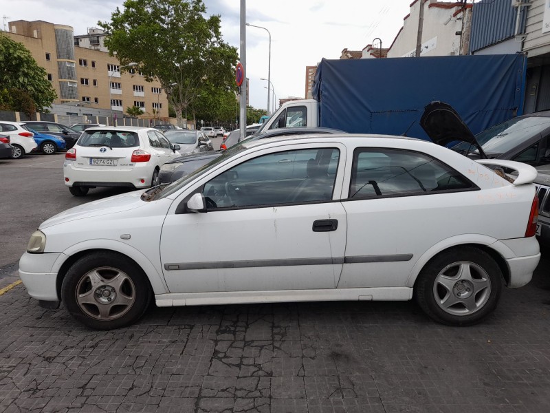 opel astra g hatchback (t98) del año 2001