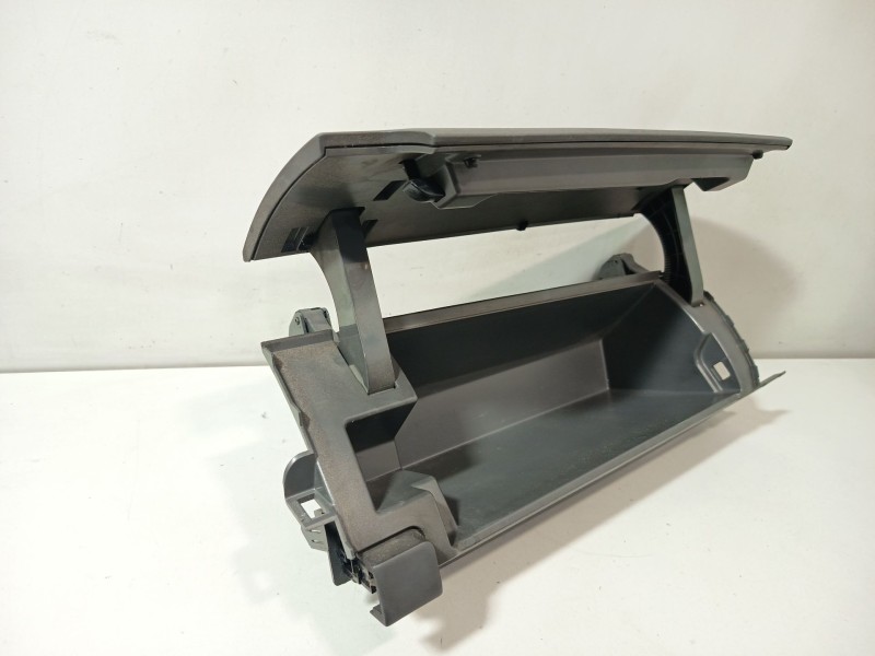 Recambio de guantera para toyota prius (_w3_) 1.8 hybrid (zvw3_) referencia OEM IAM 8425047031  