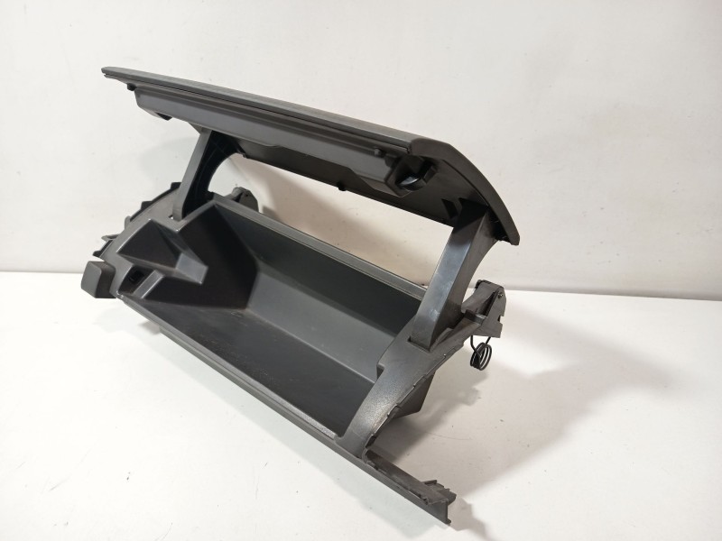 Recambio de guantera para toyota prius (_w3_) 1.8 hybrid (zvw3_) referencia OEM IAM 8425047031  