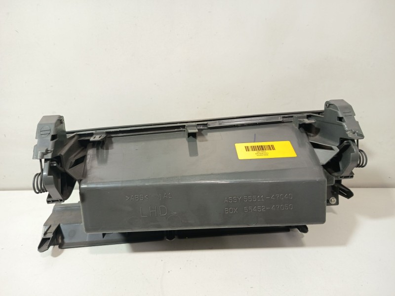 Recambio de guantera para toyota prius (_w3_) 1.8 hybrid (zvw3_) referencia OEM IAM 8425047031  