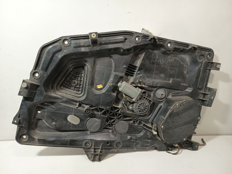 Recambio de elevalunas delantero derecho para ford fiesta (cbk) ambiente referencia OEM IAM 1567722  