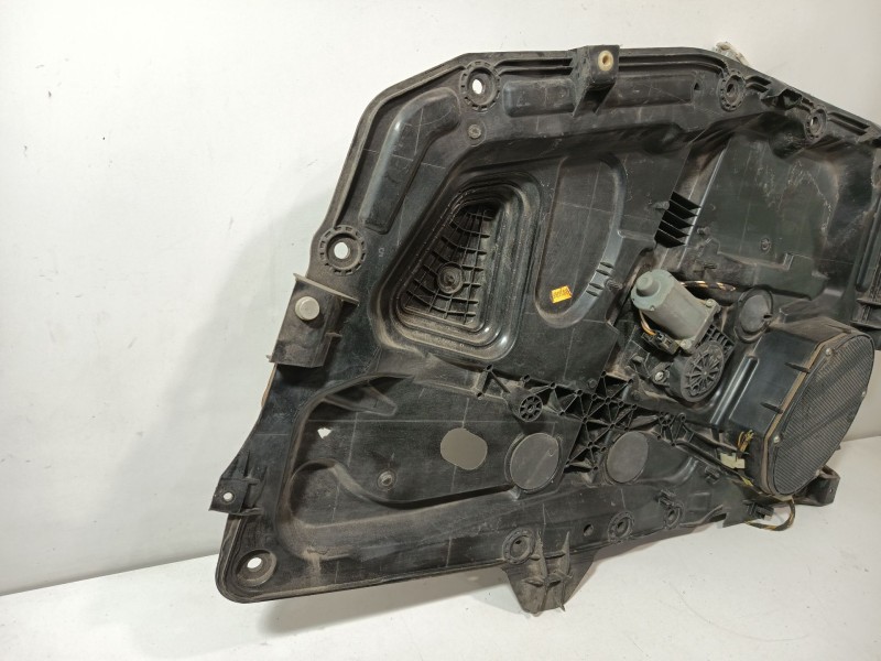 Recambio de elevalunas delantero derecho para ford fiesta (cbk) ambiente referencia OEM IAM 1567722  
