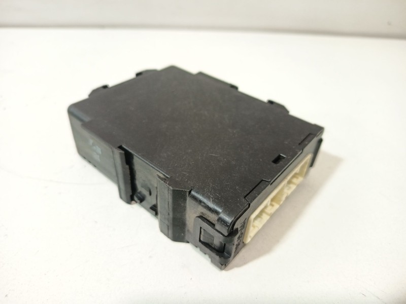 Recambio de centralita cambio automatico para toyota prius (_w3_) 1.8 hybrid (zvw3_) referencia OEM IAM 8953576010  