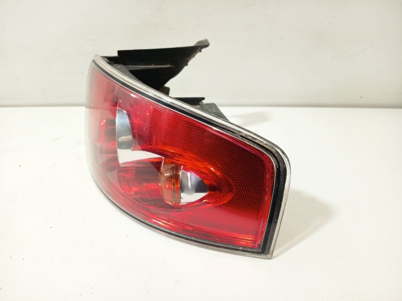 Recambio de piloto trasero derecho para seat ibiza iii (6l1) 1.4 16v referencia OEM IAM 6L6945112B  