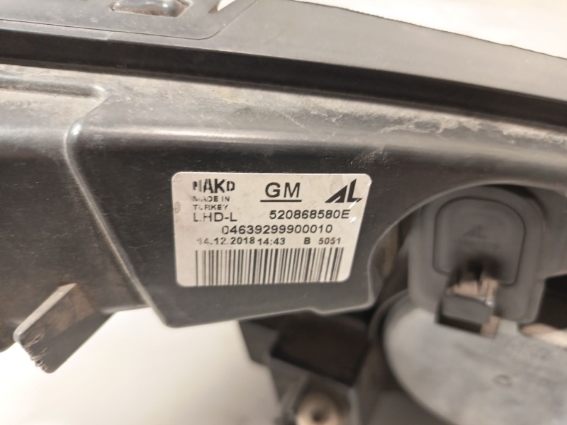 Recambio de faro izquierdo para opel combo furgoneta/monovolumen (x12) 1.3 cdti (b05) referencia OEM IAM 95526869  