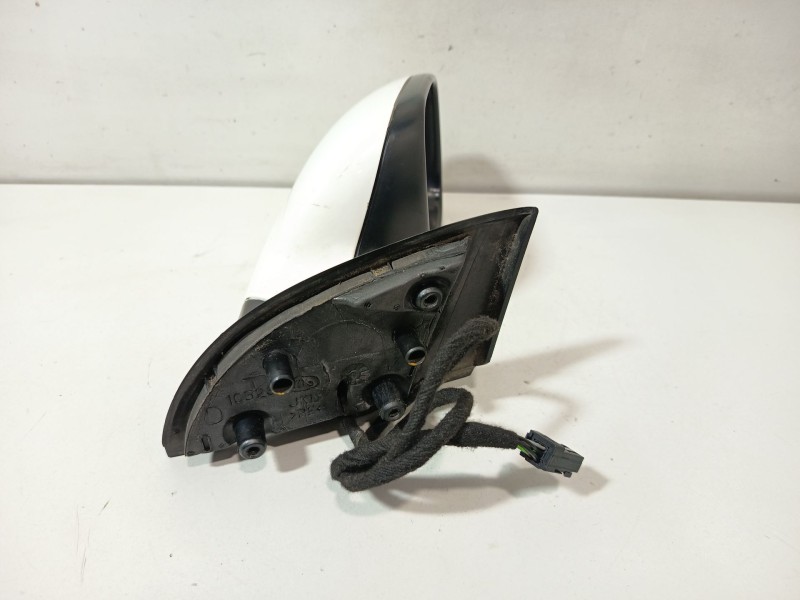 Recambio de espejo retrovisor derecho para hyundai getz (tb) 1.1 referencia OEM IAM 96577209  