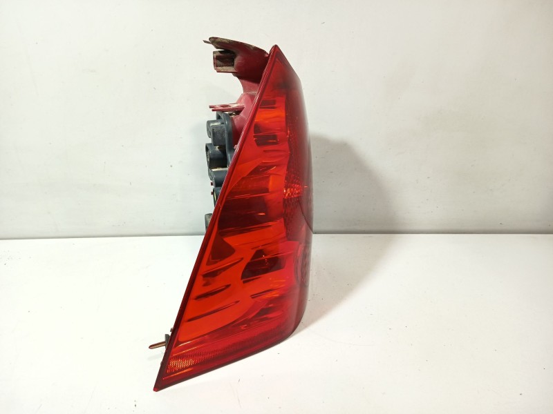 Recambio de piloto trasero izquierdo para peugeot 307 (3a/c) 1.6 hdi 110 referencia OEM IAM 6350X2  