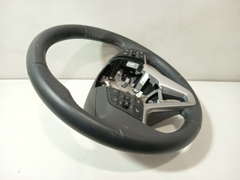Recambio de volante para hyundai tucson (tl, tle) 1.6 gdi referencia OEM IAM 96720D7220UMB  