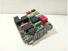 Recambio de caja reles / fusibles para opel combo furgoneta/monovolumen (x12) 1.3 cdti (b05) referencia OEM IAM 52028777   2