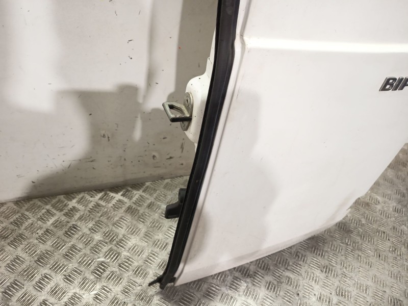 Recambio de puerta trasera derecha para peugeot bipper (aa_) 1.3 hdi 75 referencia OEM IAM 8703E8  