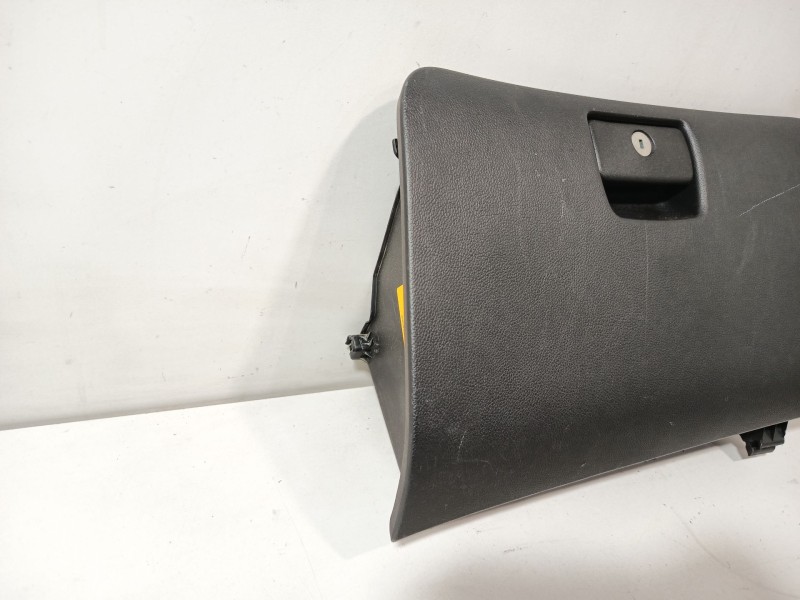Recambio de guantera para chevrolet orlando (j309) 2.0 d referencia OEM IAM 95130205  