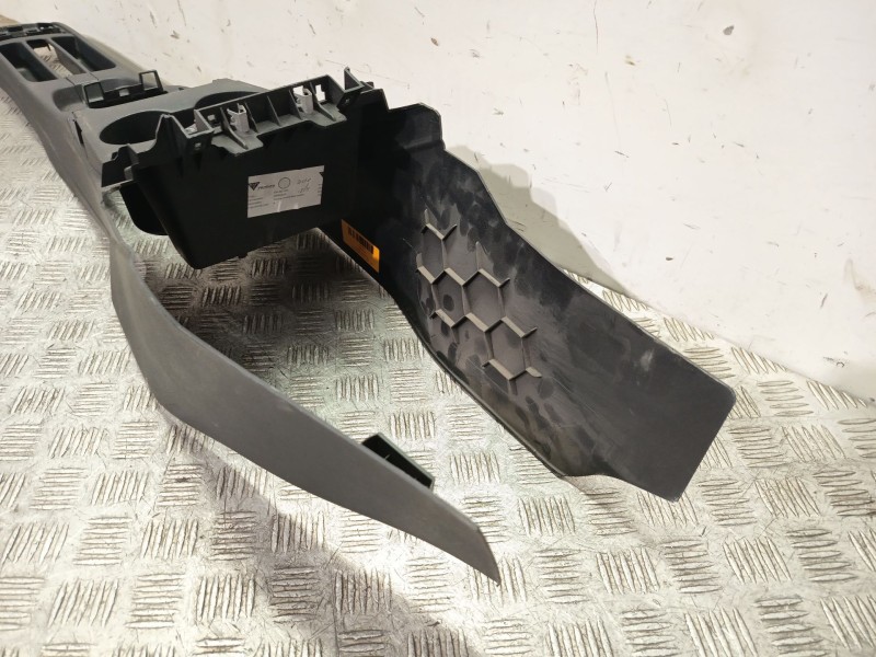 Recambio de consola central para volkswagen polo v (6r1, 6c1) 1.6 tdi referencia OEM IAM 6R0863241 6R0863243F82V 