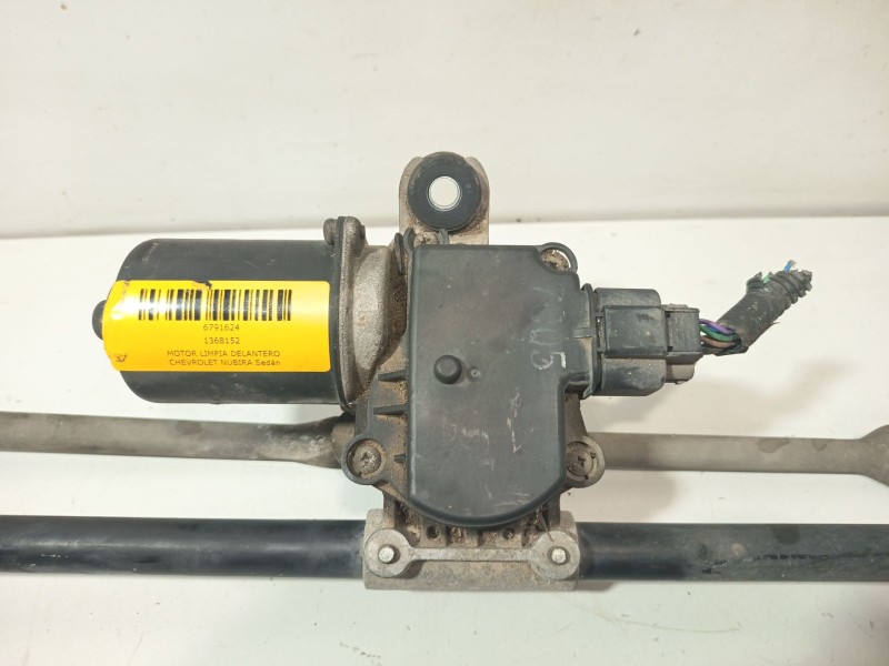 Recambio de motor limpia delantero para chevrolet nubira sedán 2.0 d referencia OEM IAM 1368152  