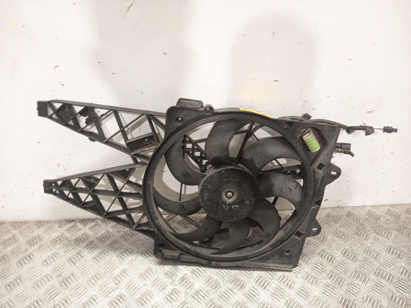 Recambio de electroventilador para fiat doblo autobús (263_) 1.6 d multijet (263axn1b) referencia OEM IAM 51833973  