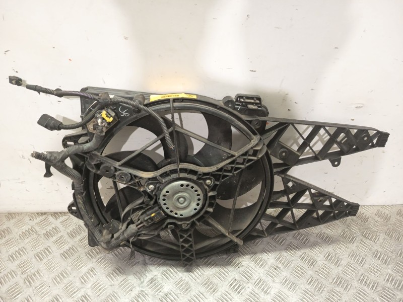 Recambio de electroventilador para fiat doblo autobús (263_) 1.6 d multijet (263axn1b) referencia OEM IAM 51833973  