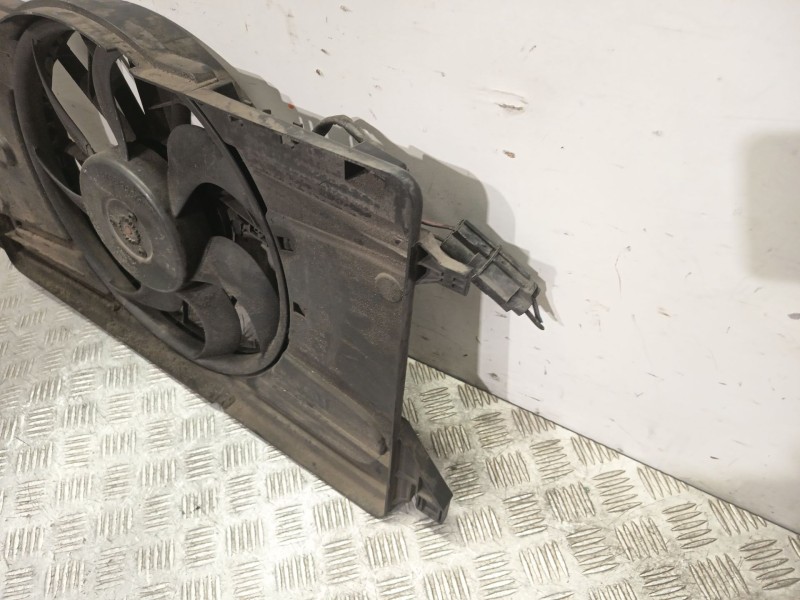 Recambio de electroventilador para fiat punto (176_) 75 1.2 referencia OEM IAM 1137328366 0000046785738 