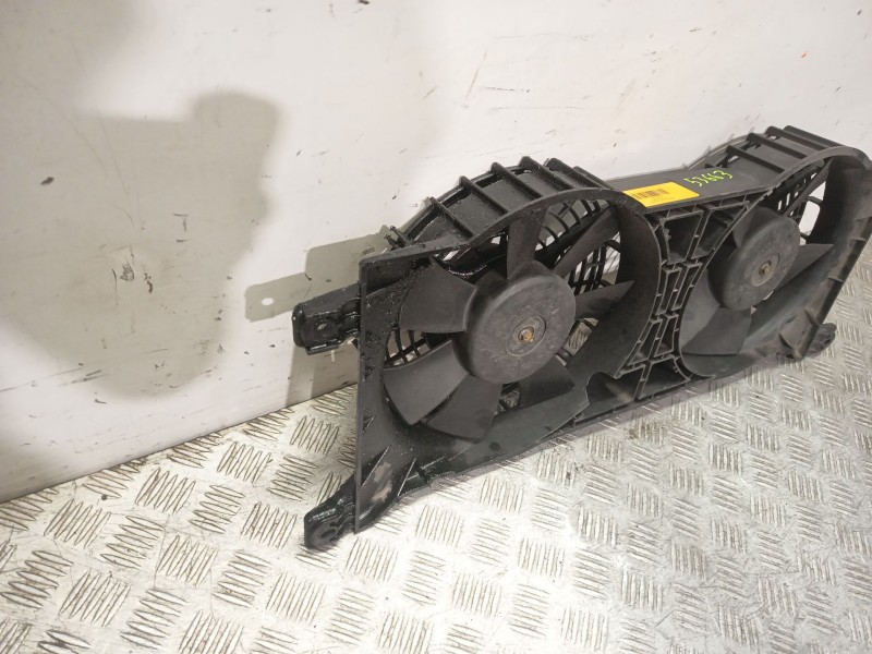 Recambio de electroventilador para ssangyong rodius i 2.7 xdi referencia OEM IAM 8821021050  