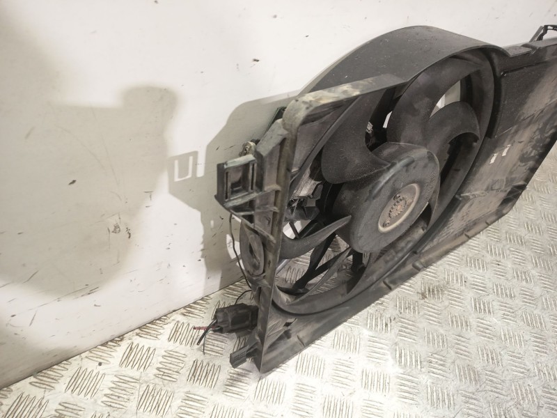 Recambio de electroventilador para mazda 3 (bk) 1.6 di turbo referencia OEM IAM 3M5H8C607XE  