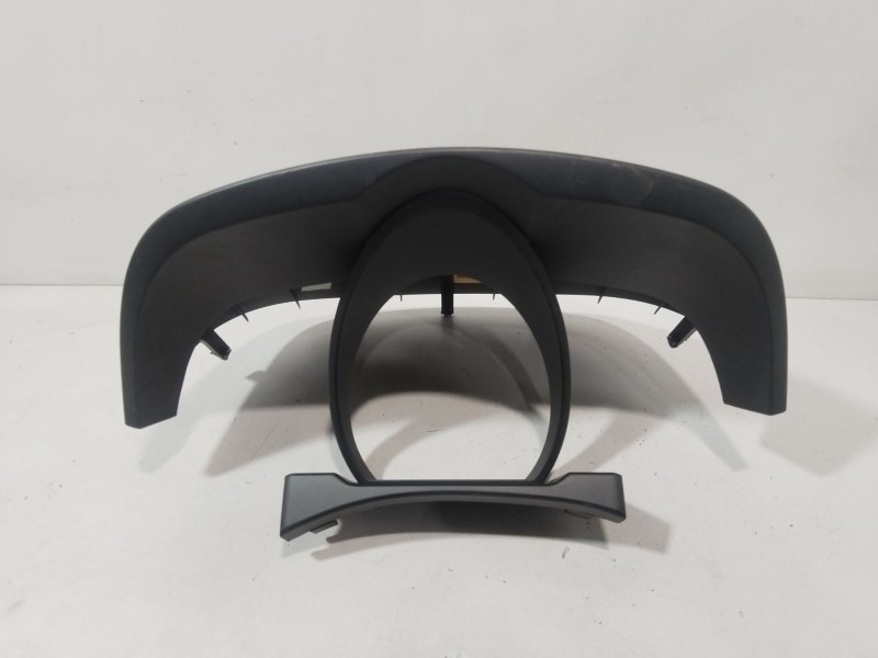 Recambio de moldura para kia pro cee´d (ed) 1.6 referencia OEM IAM 848301H000  