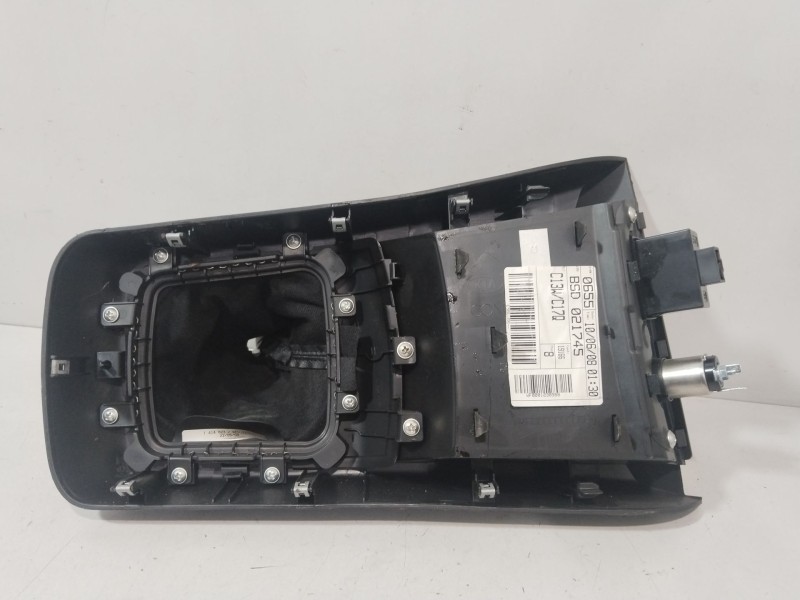 Recambio de guarnecidos palanca cambio para kia pro cee´d (ed) 1.6 referencia OEM IAM C13WC17Q  