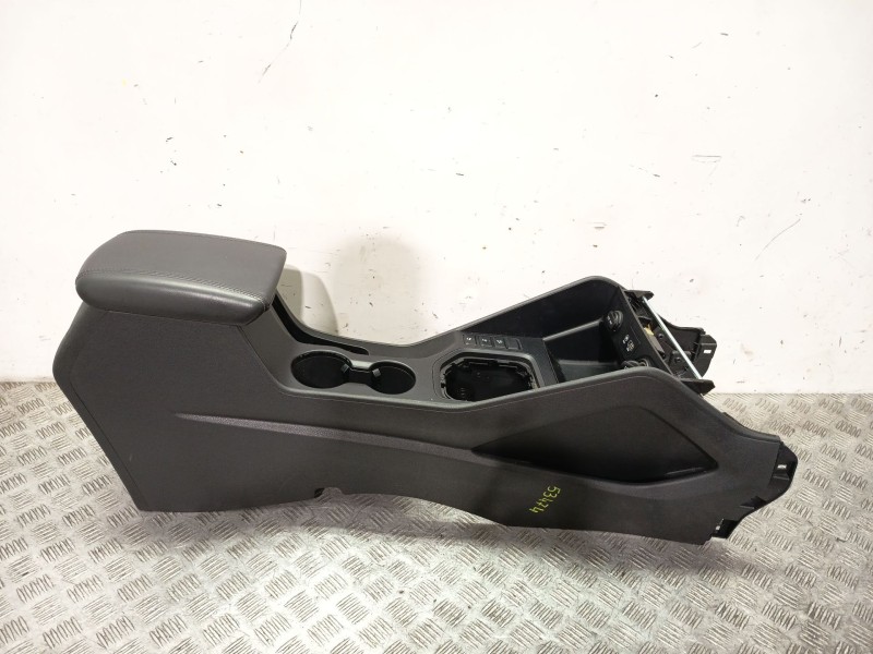 Recambio de apoyabrazos central para hyundai tucson (tl, tle) 1.6 gdi referencia OEM IAM 84612D7201  