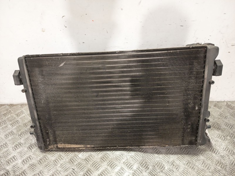 Recambio de radiador agua para seat leon (1m1) 1.6 16 v referencia OEM IAM 1K0121253AA  