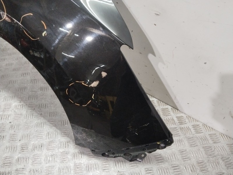 Recambio de aleta delantera derecha para nissan leaf (ze1) electric referencia OEM IAM F31005SHMA  NEGRO