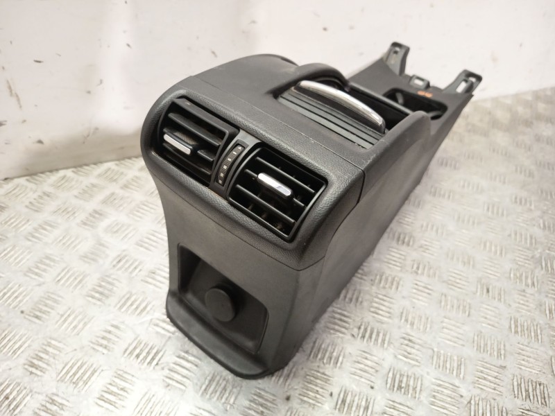 Recambio de consola central para chevrolet orlando (j309) 2.0 d referencia OEM IAM 95971706  