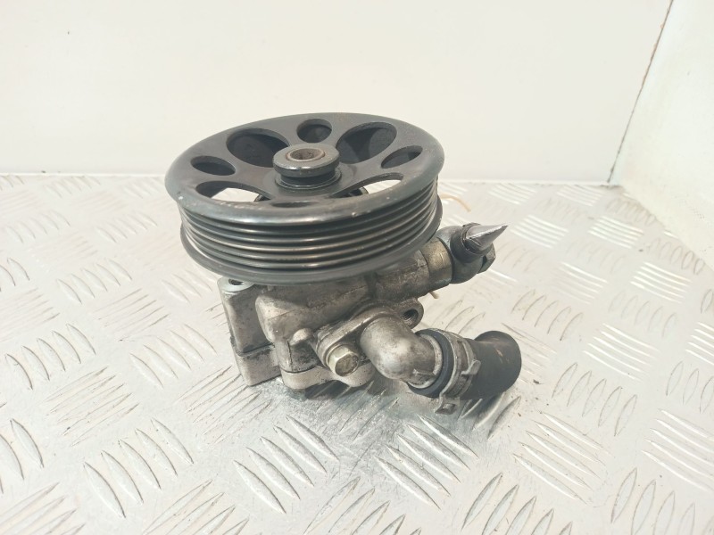 Recambio de bomba direccion para chevrolet orlando (j309) 2.0 d referencia OEM IAM 96985600  