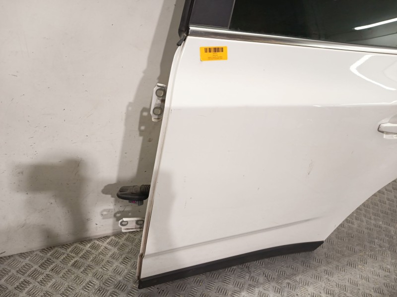 Recambio de puerta trasera izquierda para chevrolet orlando (j309) 2.0 d referencia OEM IAM 95242606  