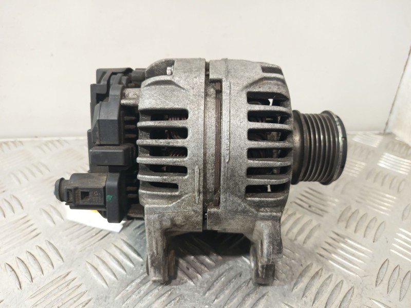 Recambio de alternador para seat ibiza iii (6l1) 1.9 tdi referencia OEM IAM 038903023L 038903018RX 