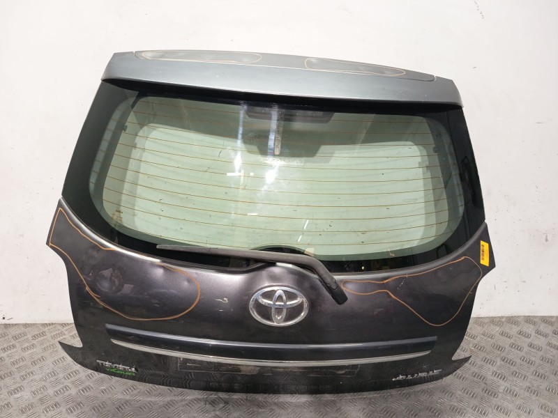 Recambio de porton trasero para toyota auris (_e15_) 2.0 d-4d (ade150_) referencia OEM IAM 6700502220  