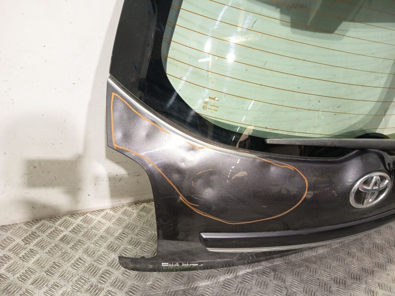 Recambio de porton trasero para toyota auris (_e15_) 2.0 d-4d (ade150_) referencia OEM IAM 6700502220  