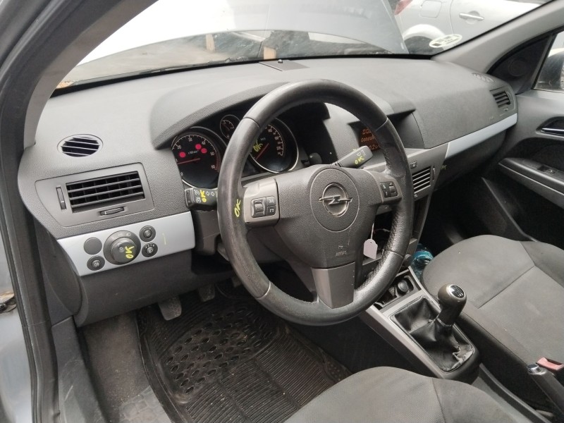 opel astra h (a04) del año 2006